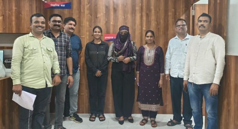 Spa Sex Racket Busted in Mira Road: AHTC Rescues Four Women from Human Trafficking Ring Spa Sex Racket Busted in Mira Road